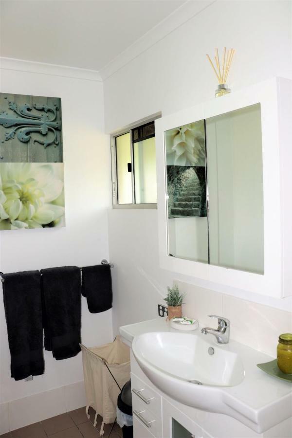 Watersons At Airlie Central Apartments Airlie Beach Eksteriør bilde